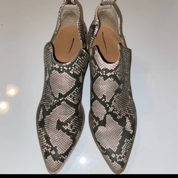 Universal Thread snake print Cari Cut Out Ankle Bootie sz 10 black tan - Picture 4 of 9